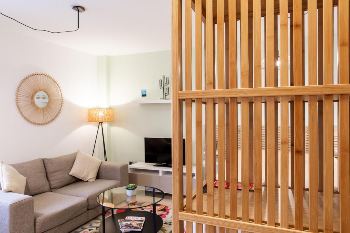 Teatro Suites Malaga City Flat Eksteriør billede