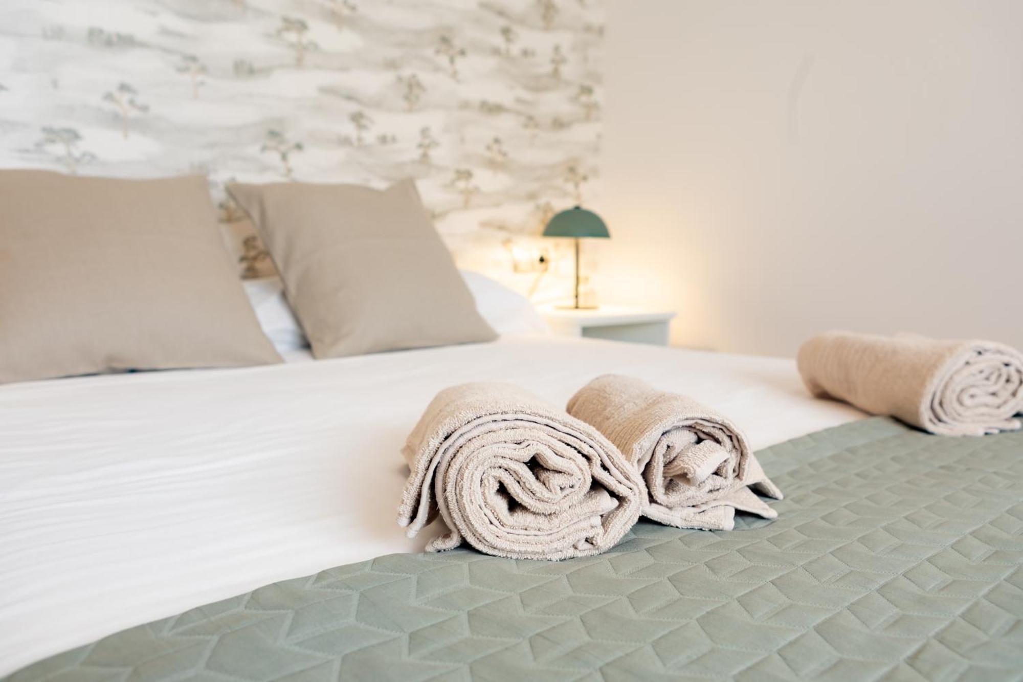 Teatro Suites Malaga City Flat Eksteriør billede