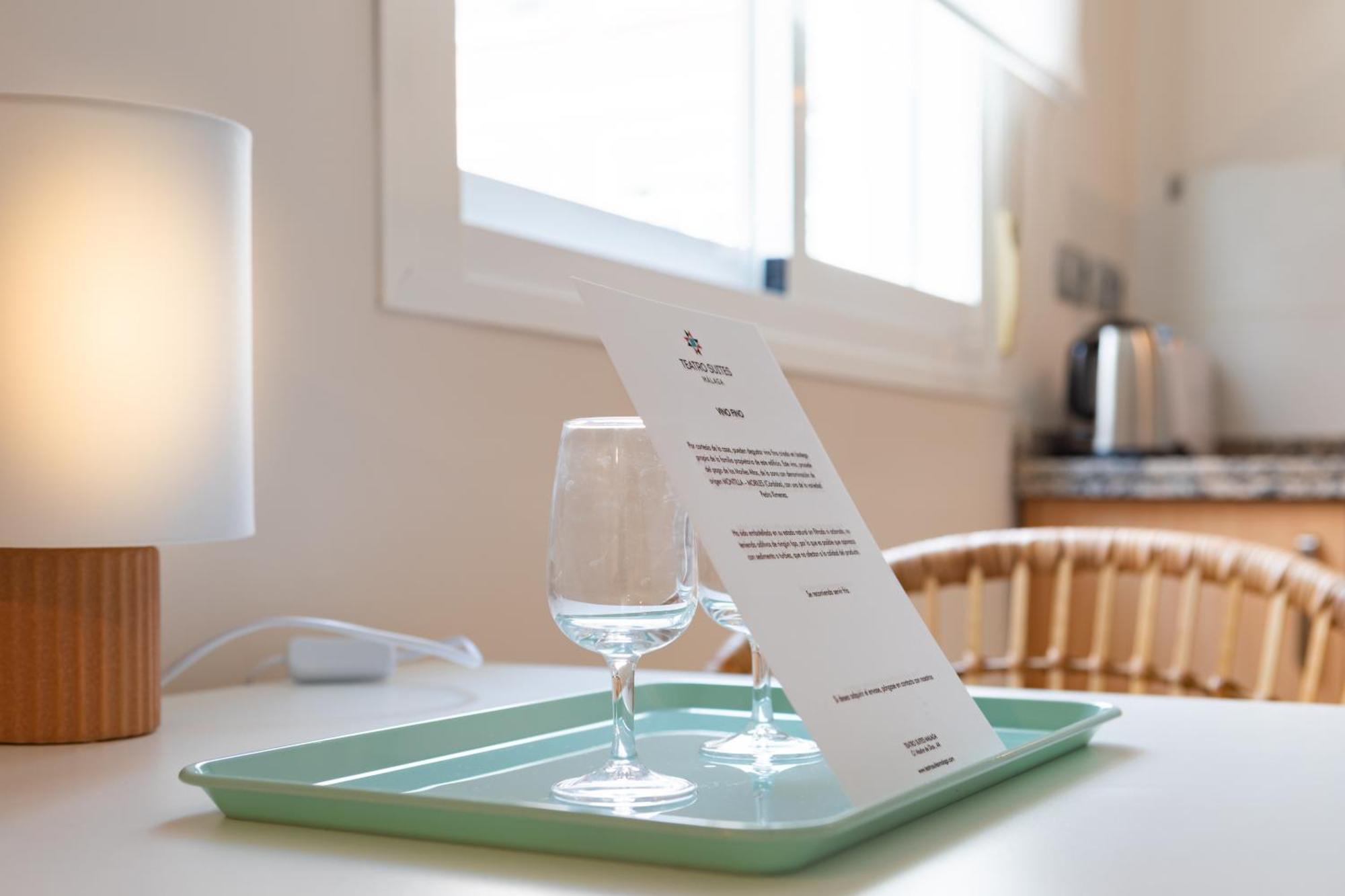 Teatro Suites Malaga City Flat Eksteriør billede